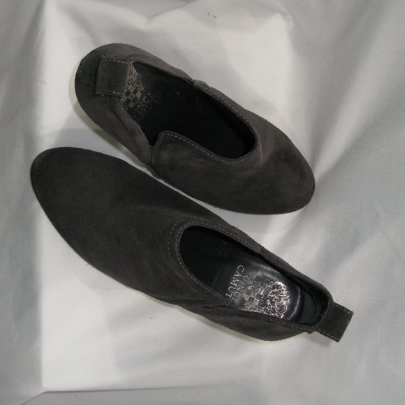 Vince Camuto Heeled Slip on Suede Booties - Size 7 - Gently Worn - Picture 2 of 5